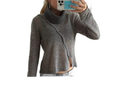 Stickad tröja med knappar