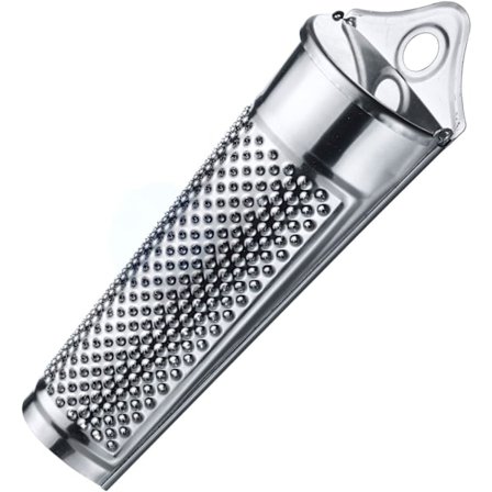 Muskatnøtt revet, med oppbevaringsrom for oppbevaring av muskatnøtter