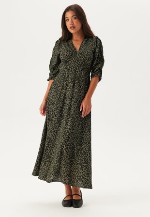 Bubbleroom - Ruched Sleeve Midi Dress - Green/Patterned - Kläder