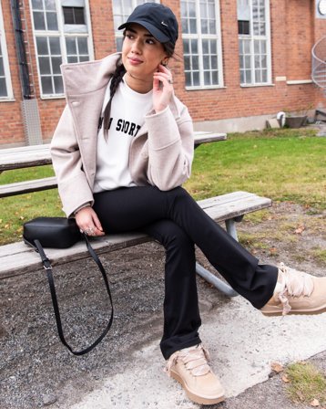 Aim'n Young Varsity Sweatshirt Cremefarvet Trøjer Pige - Kids Brand Store