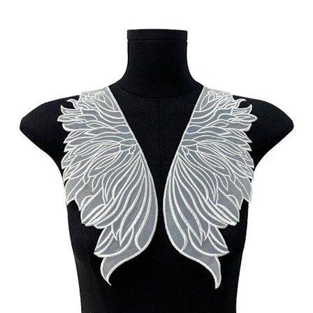 Spetskrage för damer ängelvinge dubbad pärlkrage C C