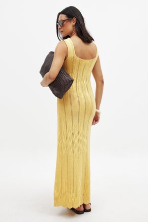NA-KD Stickad vid midiklänning - Stickade klänningar - Gul - L