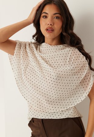 Bubbleroom - Cape Sleeveless Blouse - Offwhite/Patterned - Kläder