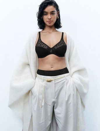 CHANTELLE Norah Underwire Covering Molded Bra - Black - D x 70