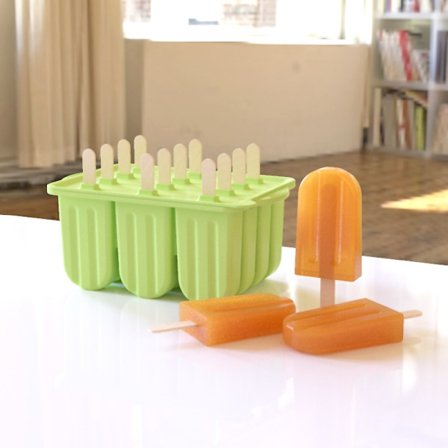 Reusable BPA-Free Molds with 50 Wooden Sticks (Green)