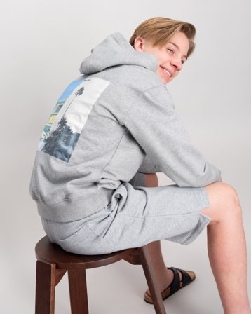 Calvin Klein MIAMI PHOTO BACKPRINT HOODIE Grå Huvtröjor/Hoodies Kille - Kids Brand Store