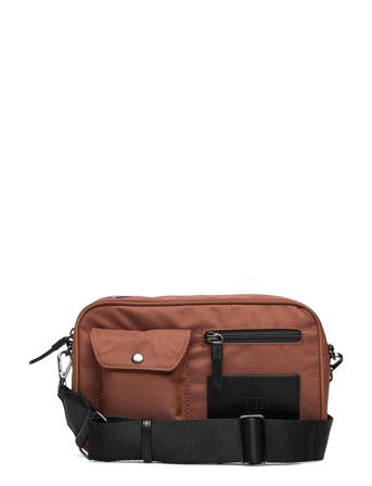 Darlambg Cross. Bag, Recycled Bags Crossbody Bags Brun Markberg