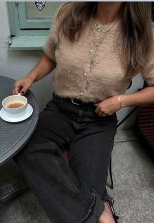 BUBBLEROOM-Short Sleeve Fluffy Knitted Cardigan-S