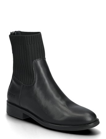 Exani | Chelsia W | 41