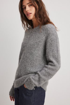 Claire Rose x NA-KD Alpaca Wool Blend V-neck Sweater - Premium kvalitet - Grå - S
