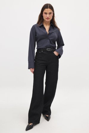 NA-KD Raka jeans med medelhög midja - Mid waist jeans - Svart - EU 44