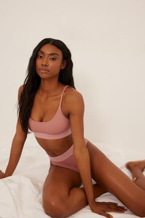 NA-KD Swimwear Culotte de bikini élastique recyclée côtelée - Bikinis - Rose - X-Small