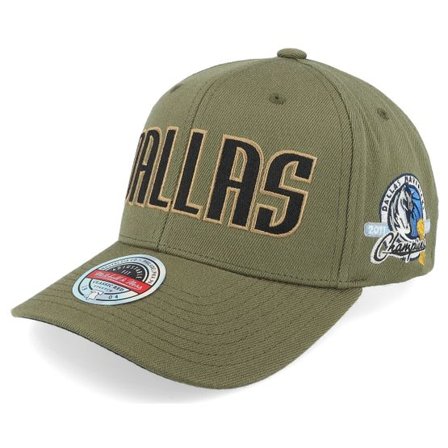 Mitchell & Ness - NBA Grön adjustable Keps - Hatstore Exclusive x Dallas Mavericks Script Flight Olive Adjustable @ Hatstore