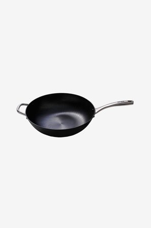 Skottsberg - Wokpanna i gjutjärn 34 cm - Svart - Stekpannor & grillpannor - Från Homeroom