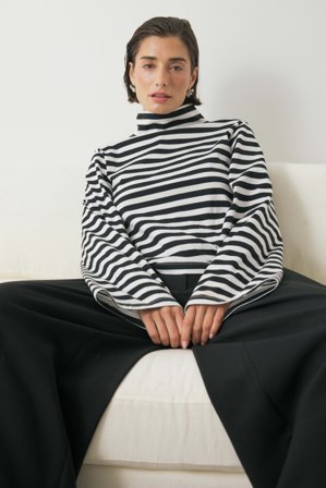 NA-KD schweres Oberteil mit Trichterausschnitt - Rollkragen Tops - Stripe - M (EU 38-40)