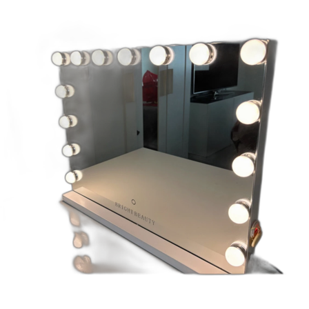 Sminkspegel med LED-lampor från Bright Beauty