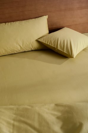 Jotex - Satin Stretchlaken i Sateng Økologisk Lys oliven - ZACK - Kjøp Dra-på-laken hos Jotex