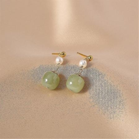 Örhängen Sällsynt Hetian Jade Miljövänlig Feminin Legering Unik Inspirerad Av Naturen Naturlig Ädelsten Smycken Temperament Örhängen