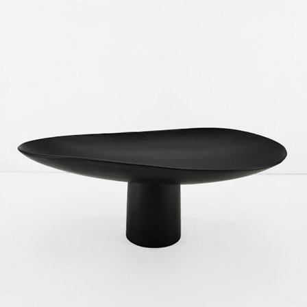 Musta alumiininen jalallinen tarjoilulautanen 46x25x18 cm