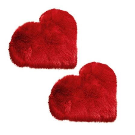 Röd matta Röd matta Rött hjärta kudde