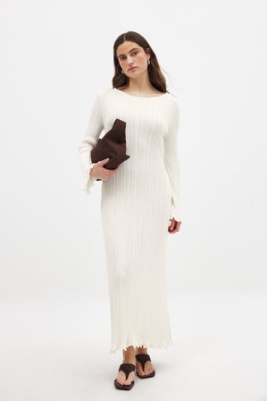 NA-KD Knitted Round Neck Frill Maxi Dress - Langærmede maxikjoler - OffHvid - XL (EU 46)