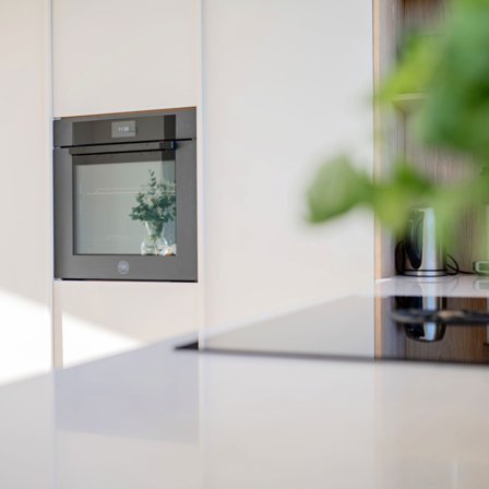 Bertazzoni FMOD6117PTN3 Modern inbyggnadsugn med pyrolyse 80 liter, carbonio | Vitvaror > Ugnar > Ugn | Bagaren och Kocken