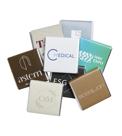 BORGSTENA OF SWEDEN Quatre Mjölkchoklad 35% 100/FP - Lyreco - Profilsortiment - Mat och godis - Karameller