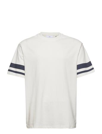 Cata T-shirts Short-sleeved Vit Mango