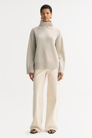 Soft Goat - Boyfriend Turtleneck - Women cashmere sweater - M - Chalk