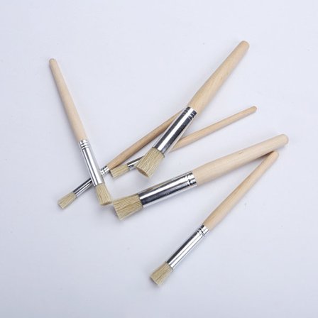 Sett med 6 børster med trehåndtak