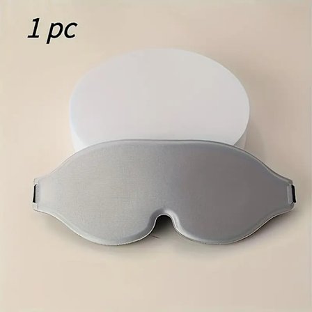 Ultrablød 3D silke sovemaske - parfumefri, parabenfri, egnet til alle hudtyper - det perfekte valg til rejser og lur.