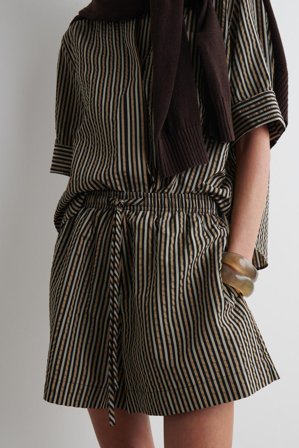 COS Women's Shorts A Righe In Seersucker in Marrone