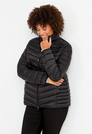 Cellbes of Sweden - Praktisk, stilfull lettvektsjakke i svart for damer i størrelse 46/48