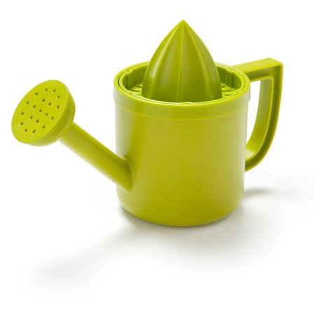 Originell manuell juicepress i form av en vattenkanna, grön plastjuicepress för citron- eller citrusjuice, med gångjärnsförsett lock för förvaring