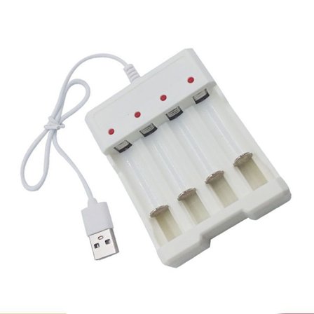4-slot AA/3A batterioplader med USB-strømforsyning og opladning til genopladelige batterier