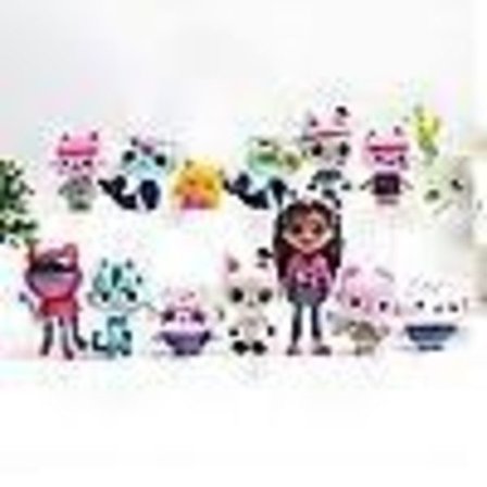 Detta 13-delars Gabby dockhusdockset inkluderar en leende katt och en Mercat-leksaksfigur, perfekt som en födelsedagspresent till barn.