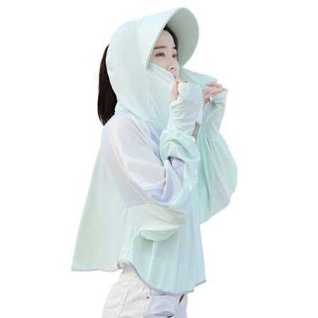 Solbeskyttende klær med stor hette GRØNN