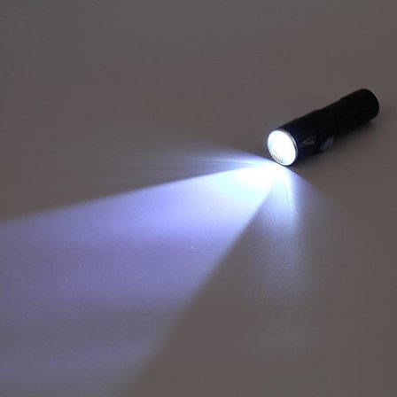 2000lm Q5 LED Taktisk Oppladbar USB Lommelykt Zoom