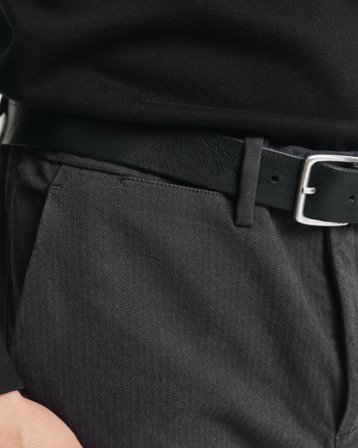 GANT Herren Slim Fit Herringbone Hose aus Baumwolle (34/36) Weiß