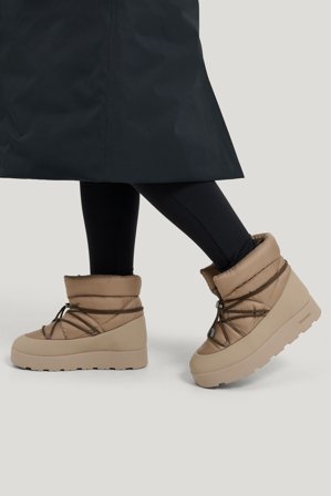 Tretorn Iluna Hybrid — Vattentät Sko Dam — Beige | Ytterkläder, Gummistövlar, Jackor & Regnkläder för Dam, Herr & Barn