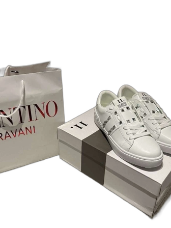 Valentino Rockstud vita sneakers