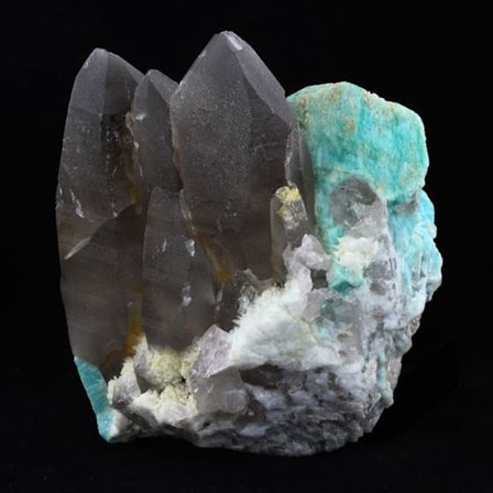 Stenar och mineraler. Amazonit + rökkvarts. 9077,0 ct. Konso, Etiopien.
