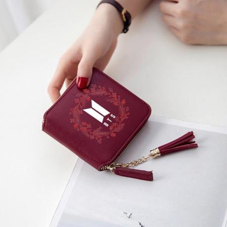 Naisten lompakko kolikkokukkaro Youth League Album Signature Logo Pu Pieni Kevyt Clutch Red 11*10*2.5cm
