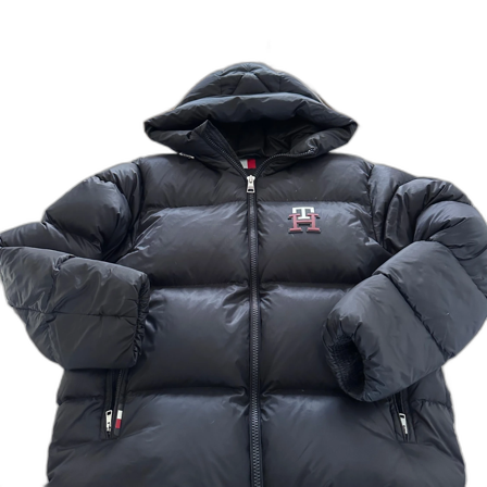 Svart pufferjacka från Tommy Hilfiger