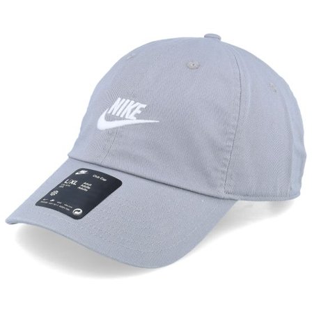 Nike - Grå unconstructed Keps - Club Futura Wash Particle Grey/White Dad Cap @ Hatstore