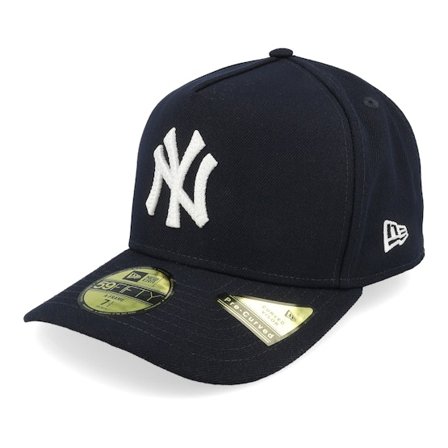 New Era - MLB Noir fitted Casquette - New York Yankees Script Safety Pin Navy A-Frame Fitted @ Hatstore