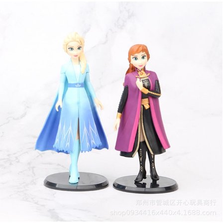 Frost 2: Elsa och Anna, Snödrottningen, är PVC-actionfigurer av Olof, Kristoffer och Sven, renen.