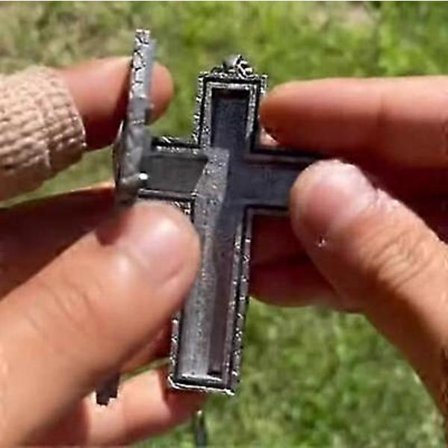 Korshalsband med hemligt fack för män och kvinnor - Smycken med hemlig förvaring