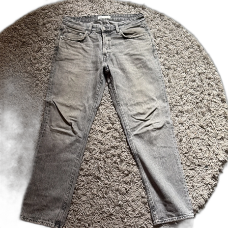 Grå raka jeans från Zara