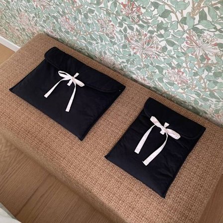 Balettinspirerat rosa vadderat fodral för anteckningsbok/surfplatta med rosett